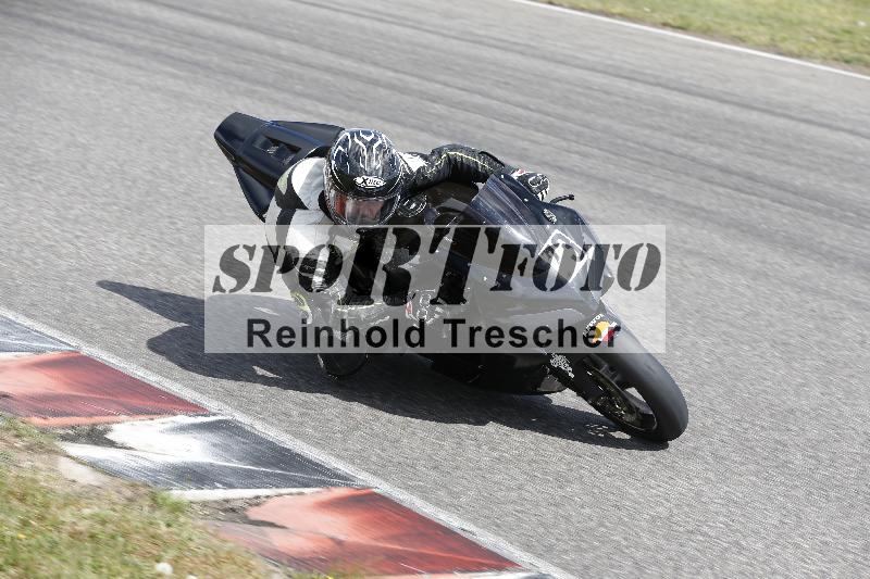 Archiv-2025/05 14.04.2025 Plüss Moto Sport ADR/Freies Fahren/73